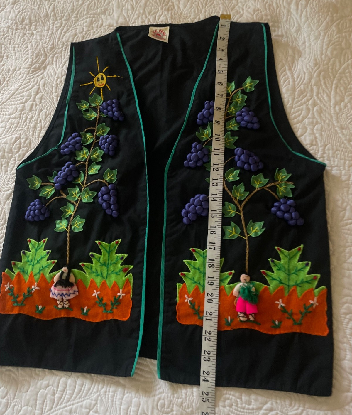 Vintage womens GRAPE VINE 3-D wine Vest Folk Art Ole Peru Imports black S M L os