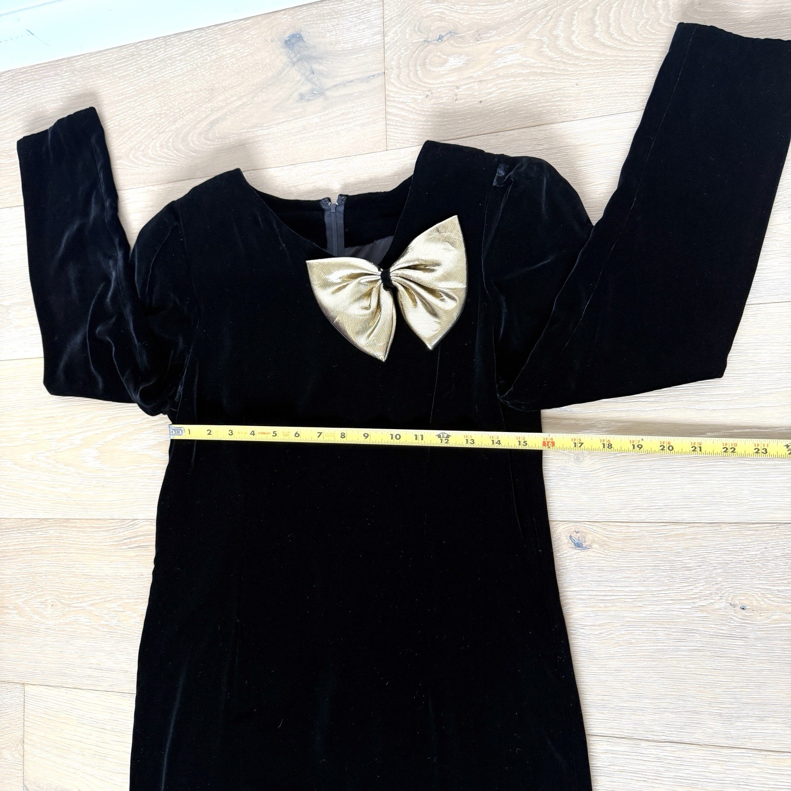 Vtg Halston III Black Velvet Dress Sz 8 Women’s Gold Bow Knee length 90s Holiday