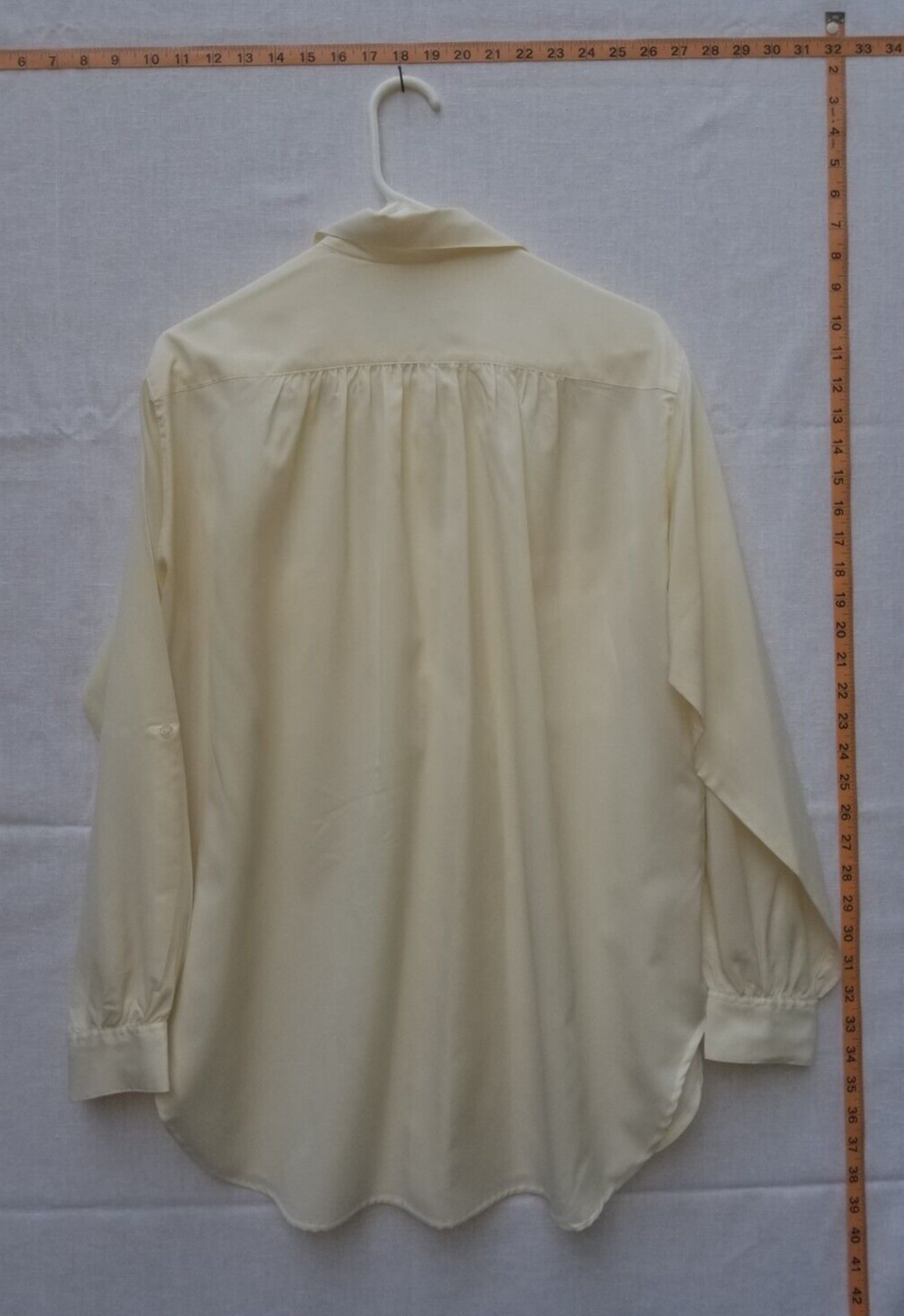 Vintage Blouse size 36 (16) Ivory Secretary Classic Lady Shapely