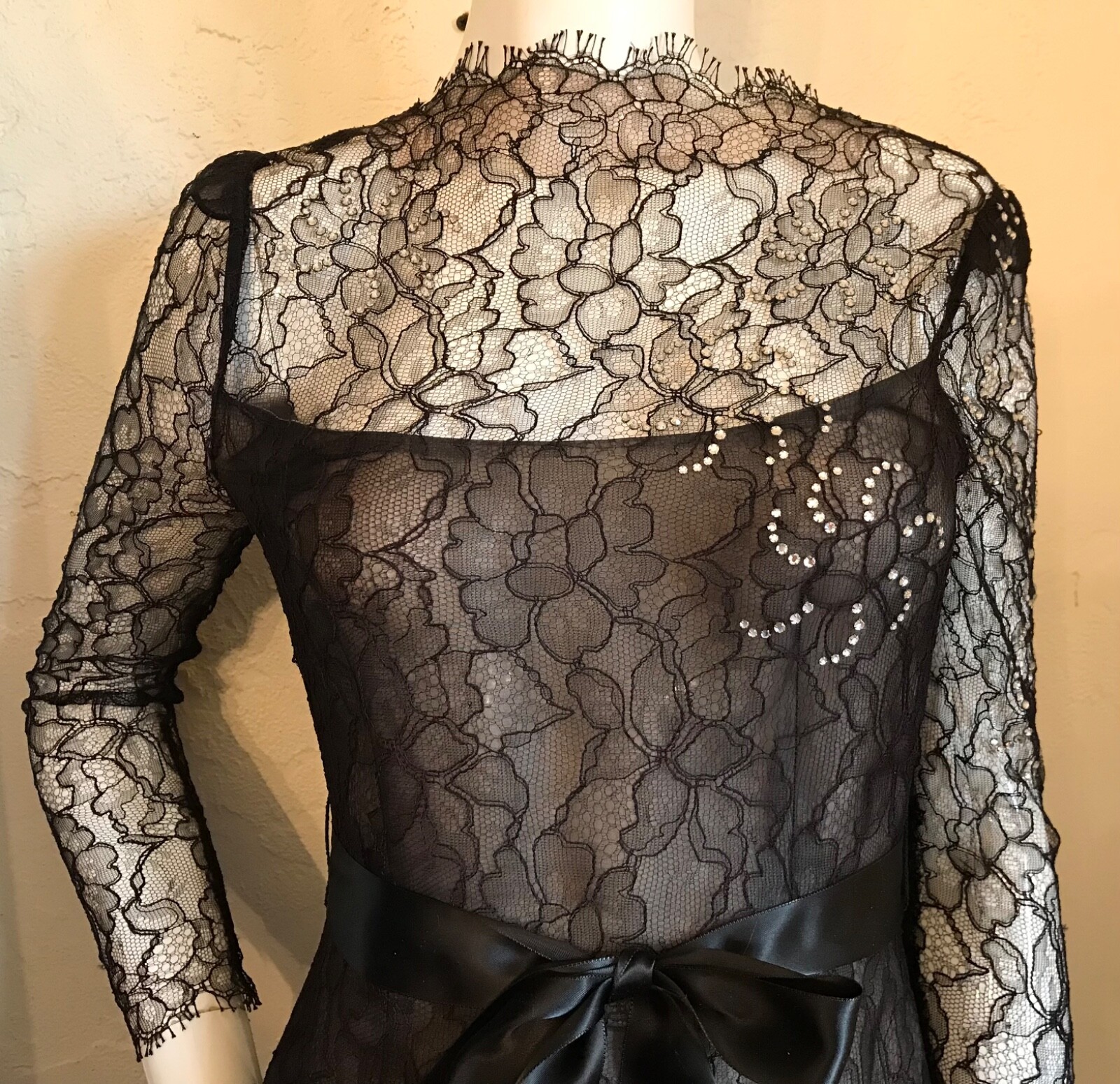 VINTAGE 1970’s Mollie Parnis Illusion Lace Cocktail Party DRESS S