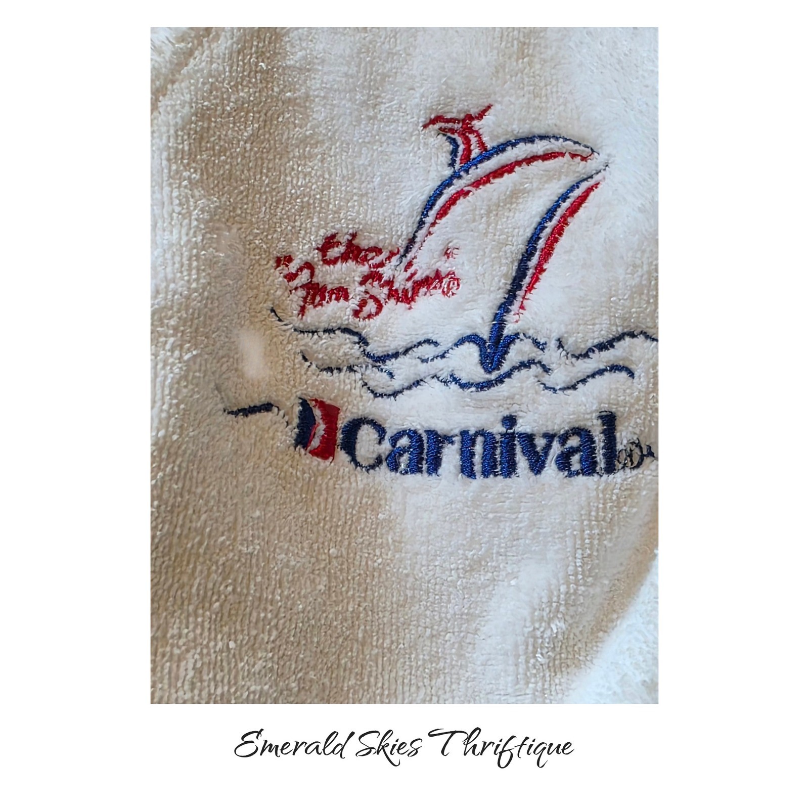 Vintage carnival cruise line bath robe one size fits all. READ free ship