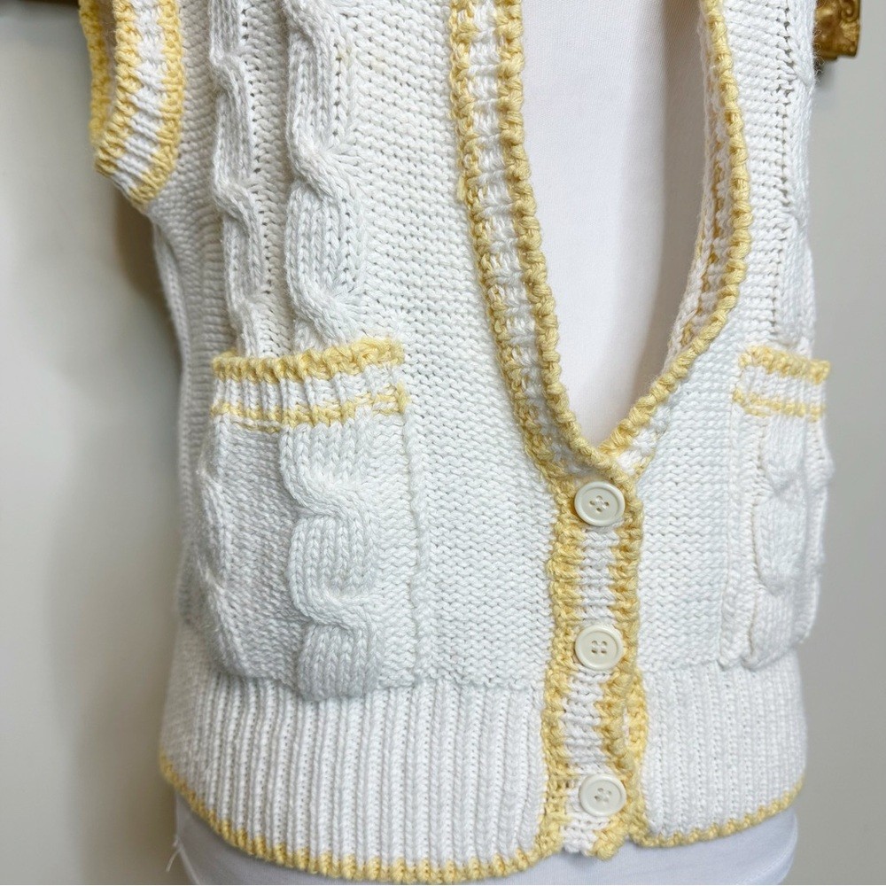 Vintage 80s Yellow & White Knit Sweater Vest Size Large