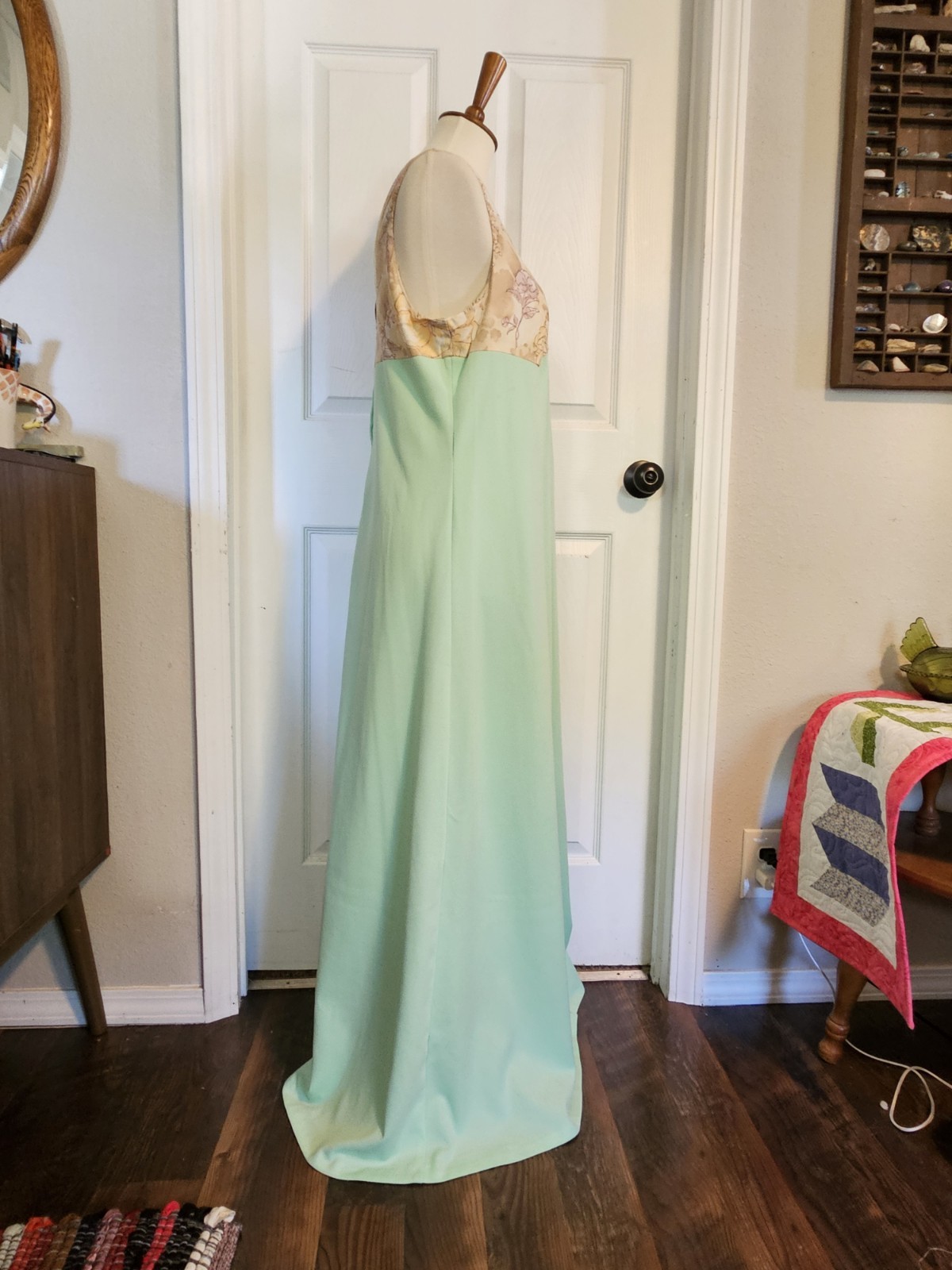 Vintage 1960s Green And Tan Empire Waist Sleeveless Maxi Dress Size 8/10 Medium