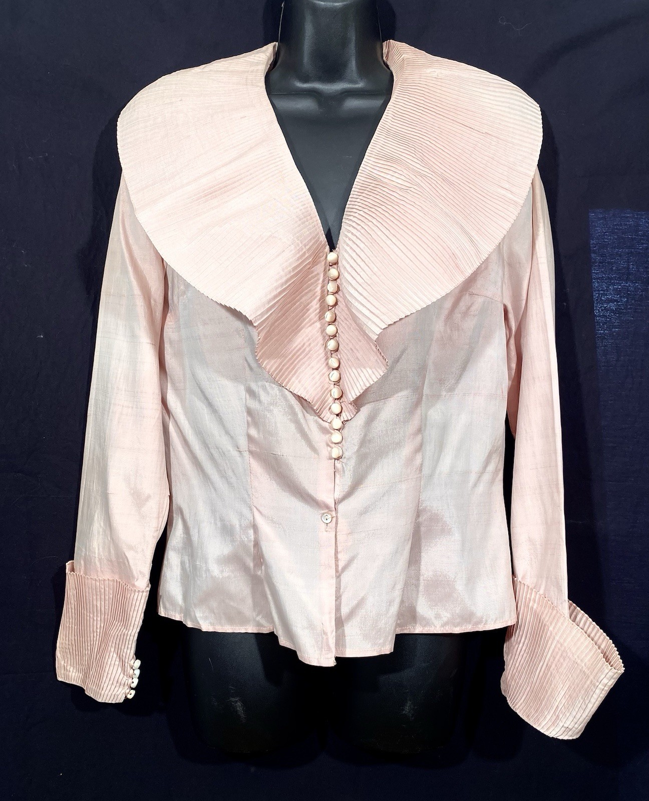Vintage 1940s 1950s STUNNING BLOUSE Pink Silk Pleated Collar Cuffs Glass Buttons