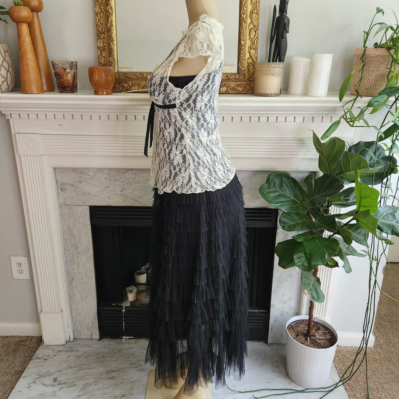 Vintage 90s Y2K Beige Lace Top Sz M Black Ribbon Sheer Ruffle Gothic Romantic
