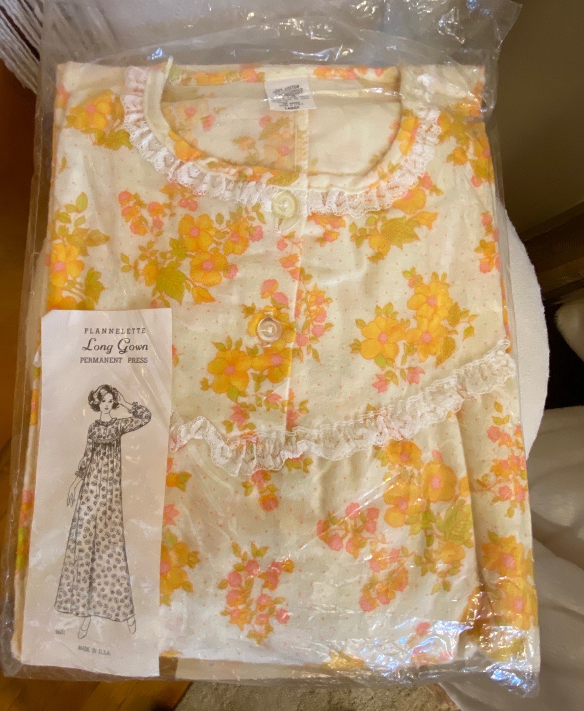 VTG NOS 70’s Flannelette Long Nightgown Floral Sleepwear CottageCore Lace Size M
