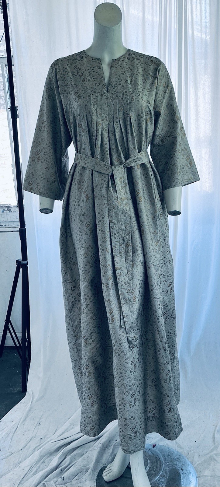 Vintage Jim Thompson Thai Silk Caftan 1970s Kaftan Dress w /Pockets Size Large