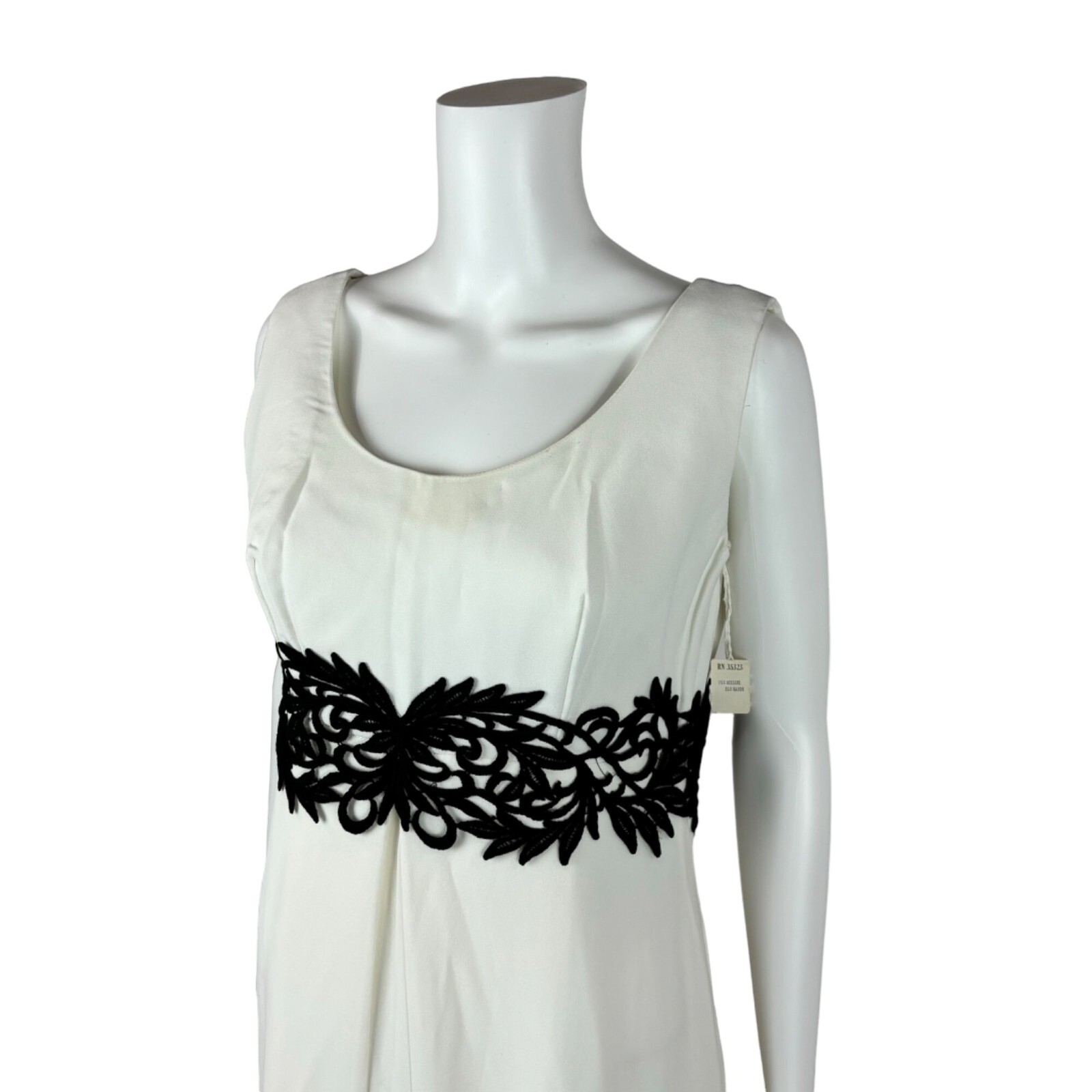 Vintage 60s Evening Dress Women’s Large White Princess Gown Black Embroidery