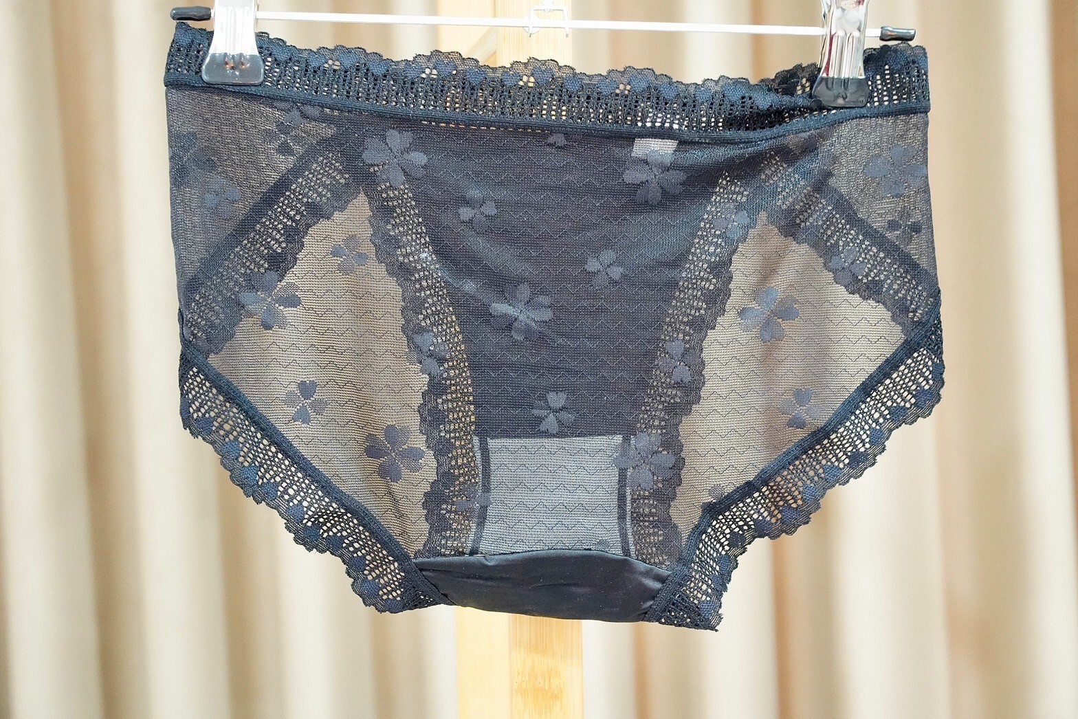 Lot of 3 Sissy Nylon Spandex Panties Sheer Smooth Lace Bikini Hips 32-38″