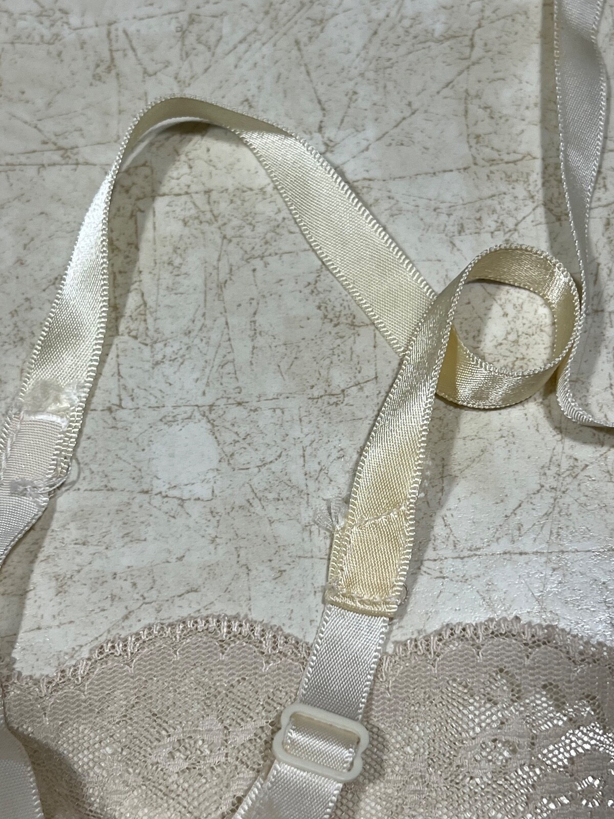 Corhan Ivory Lace & Satin Embroidery VINTAGE Full Slip Size 32