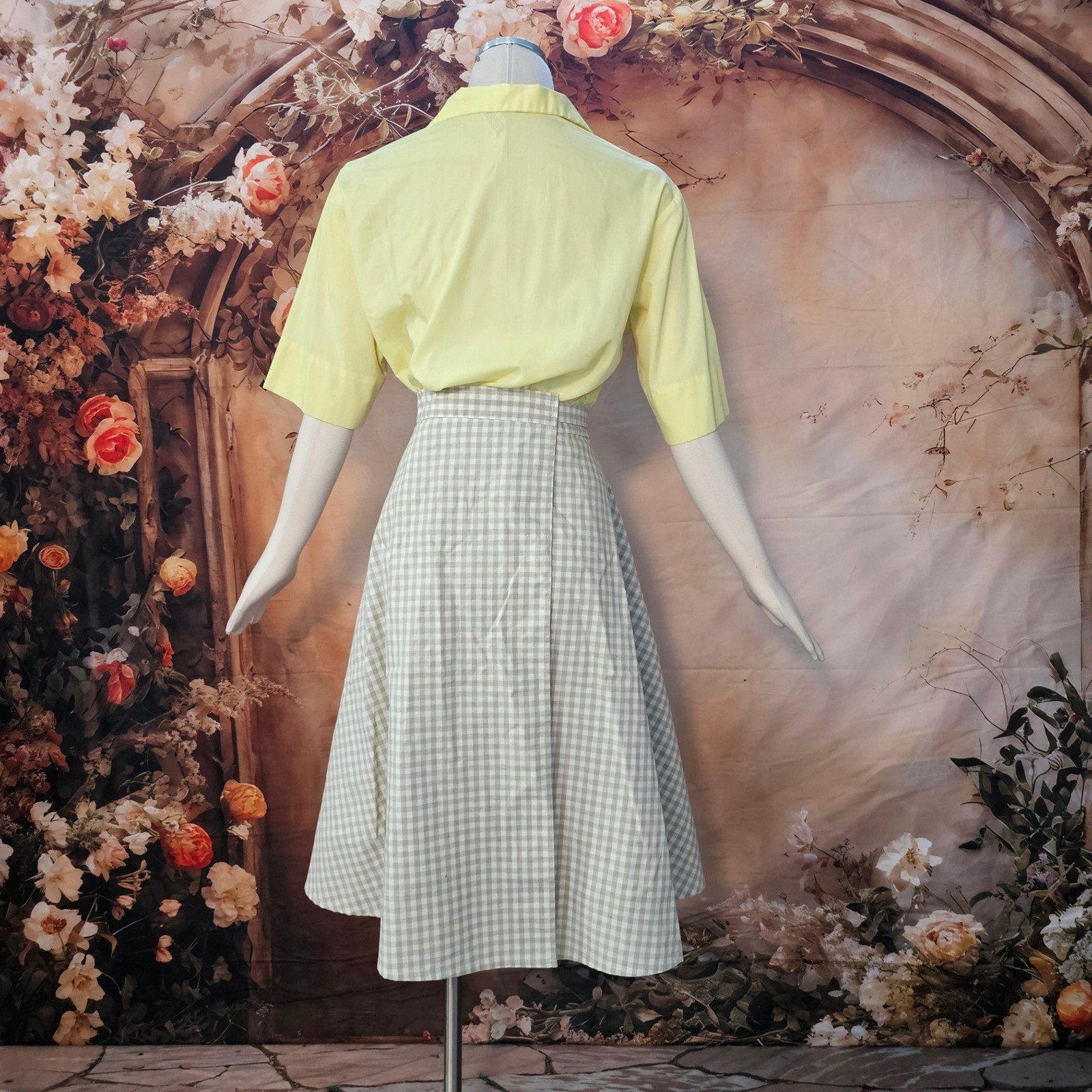 Vintage 1960s Yellow Button Down Blouse Short Sleeve Dacron Cotton Shirt Size 38