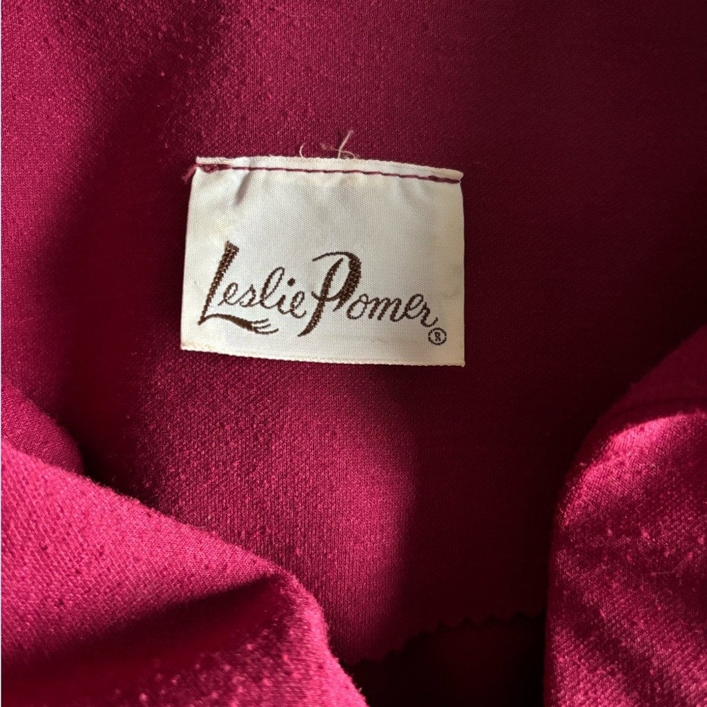 Vintage Romantic Feminine Cottagecore Aesthetic – Magenta Button Front Dress – M
