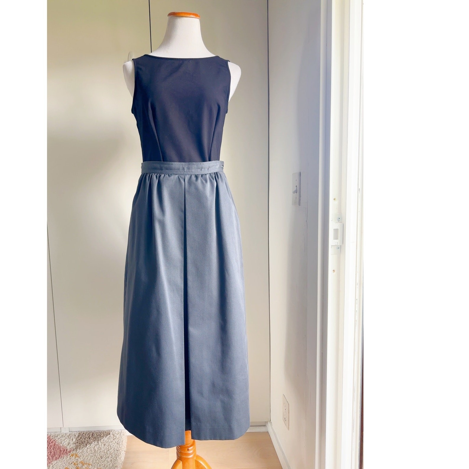 Vintage 90s Lands’ End Cotton Midi Skirt Size M Grey Made USA Classic Normcore