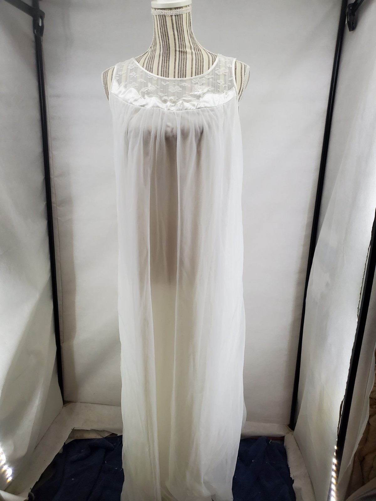 Vtg Sears Just For Women Long Nylon Tricot Night Gown White Size 34 Mesh Trim
