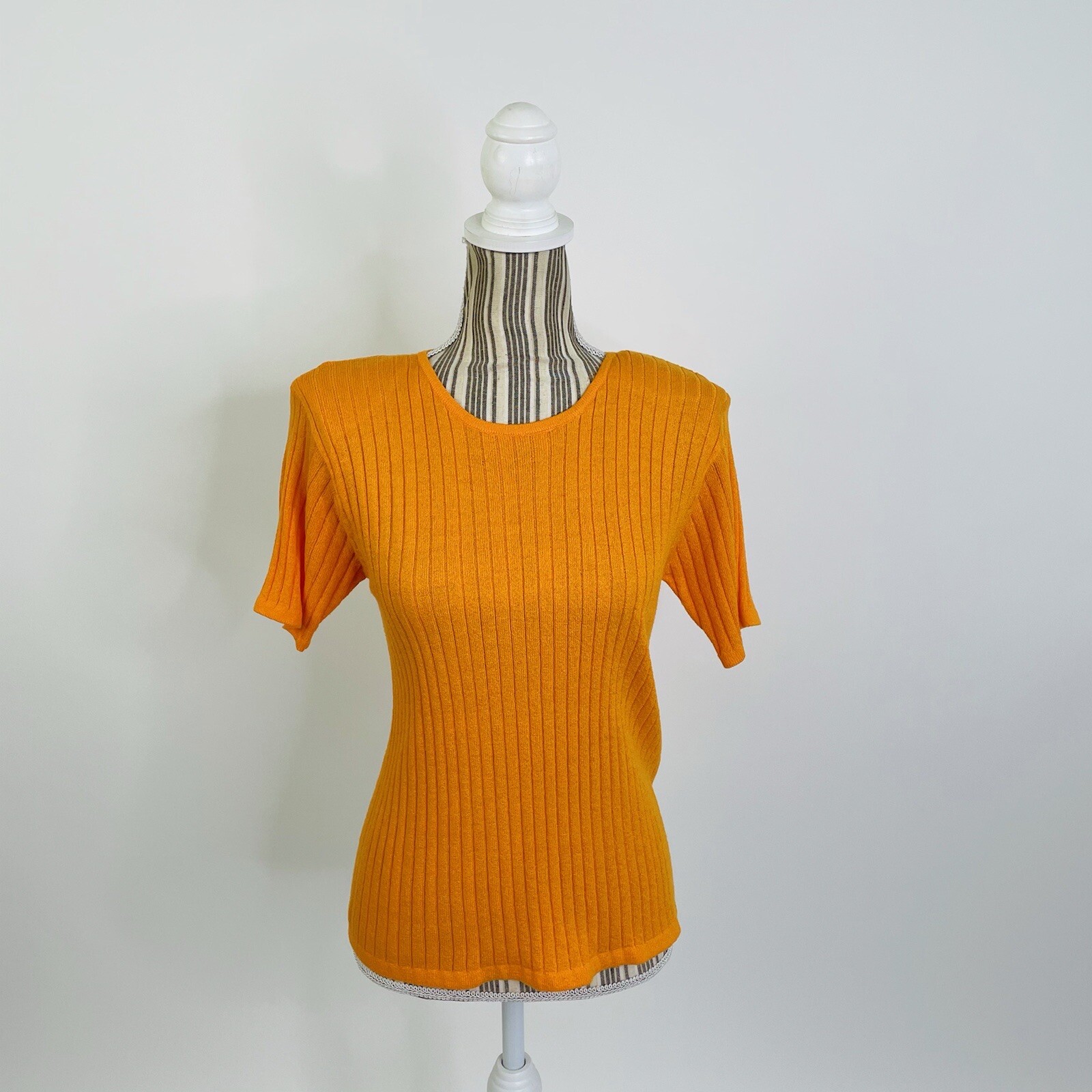 Vintage 90s David Hollis Ribbed Orange Short Sleeve Sweater Blouse Medium Womens