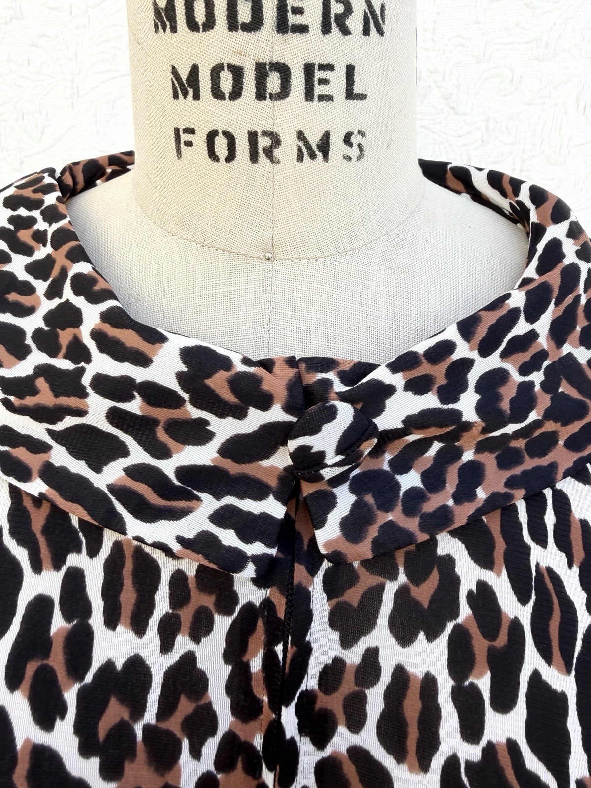 Vintage 60s Cheetah Midi Robe Leopard Funnel Collar A-line Zip Front Sz S/M