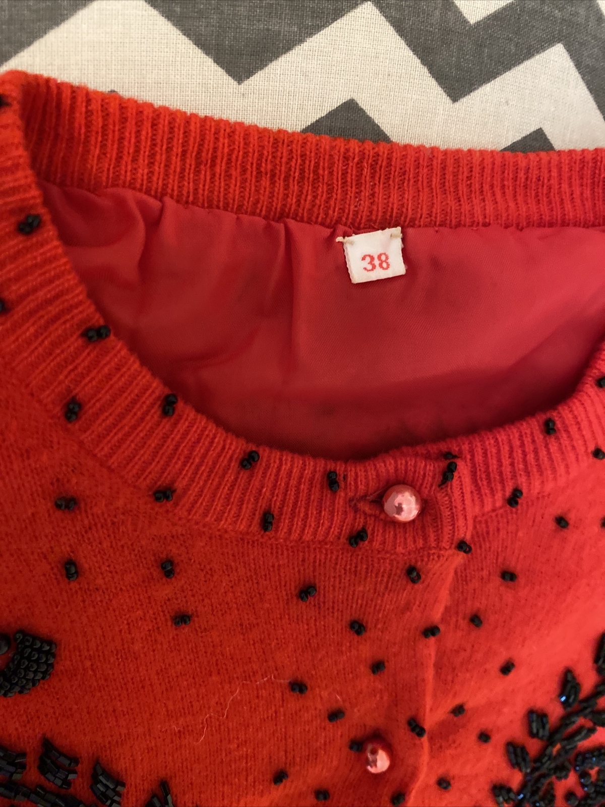 Vintage 40/50’s Stunning Red Blk Beaded Embellish Sweater 38=M/L (36” Bust)