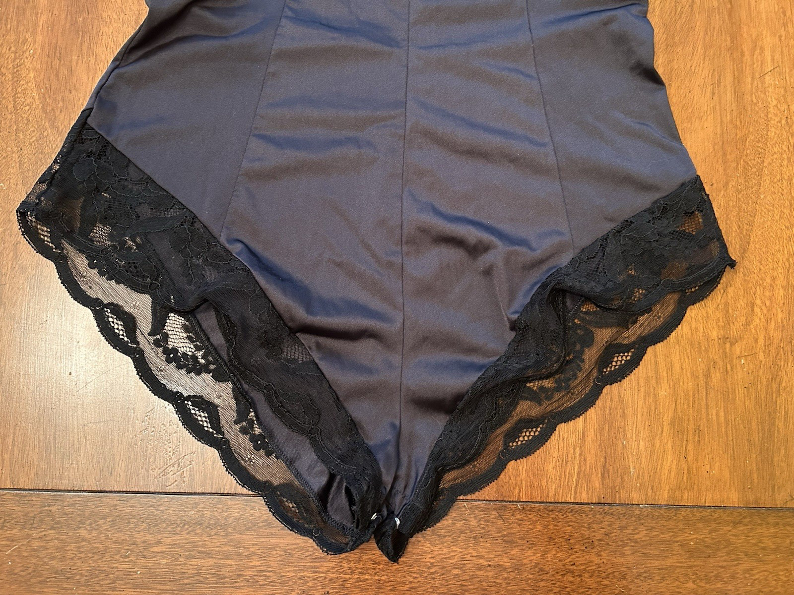 VTG Wonder Maid Lord & Taylor Teddy Bodysuit Lingerie Sz 32 Nylon Lace Black