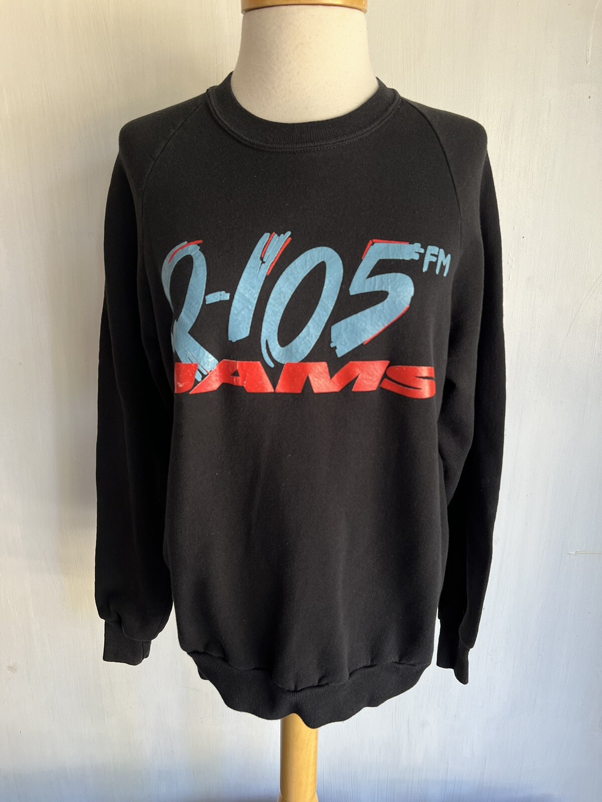 Q-105 FM JAMS Official Unisex Vintage 80s Tampa Radio Station Sweatshirt Sz M/L