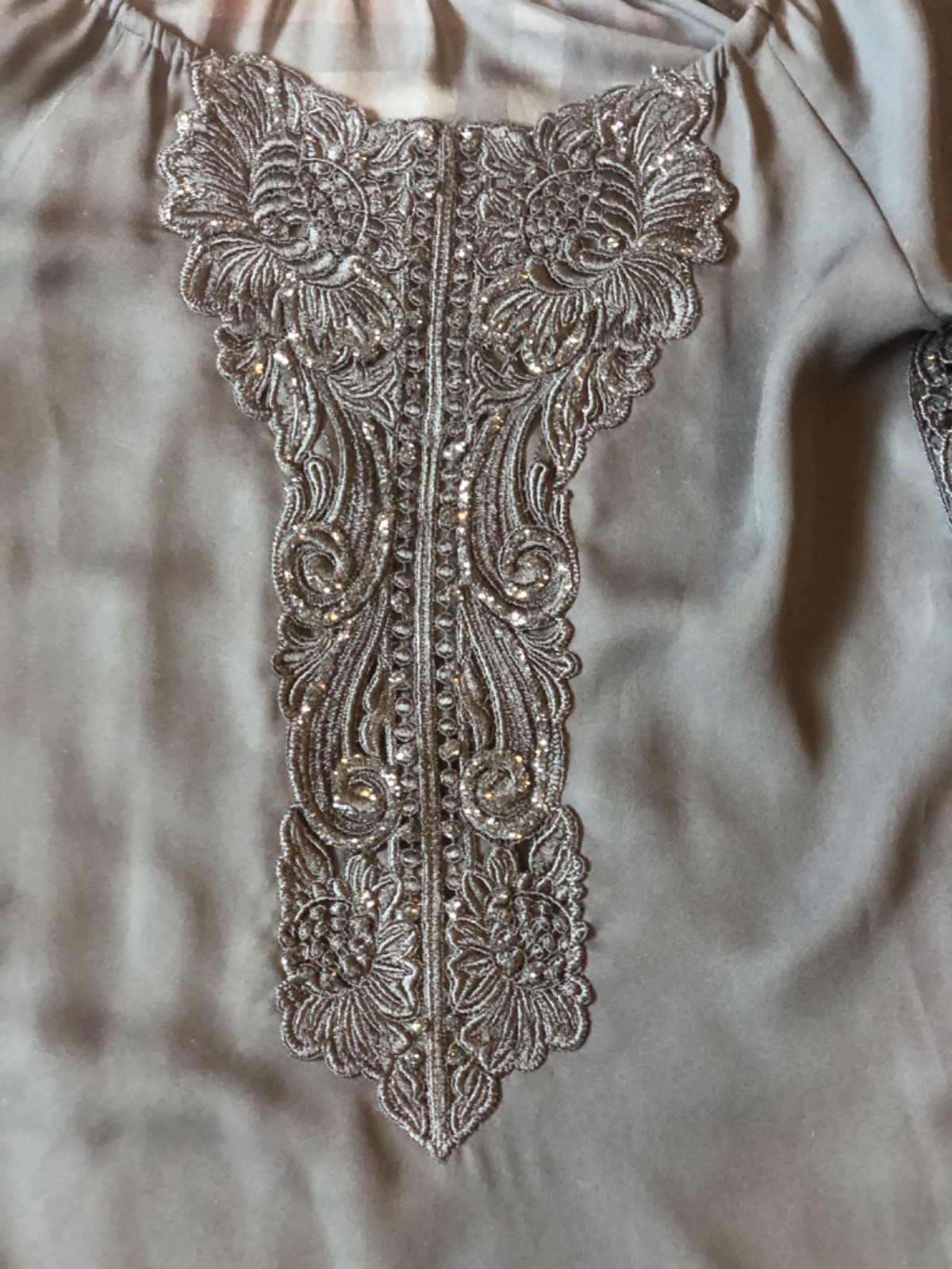 VTG Elegant Gorgeous Bling Embroidered Women’s Organza Blouse