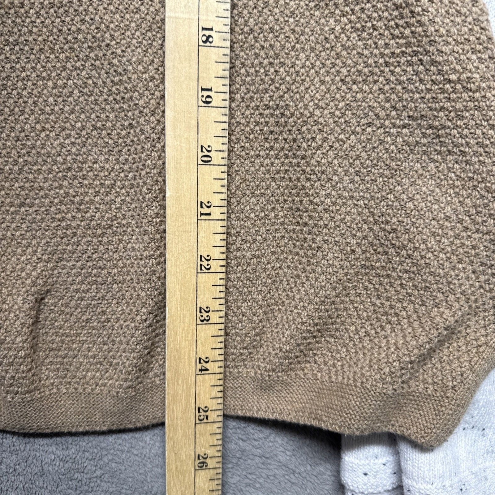 2 Women’s Sweaters Karen Scott Size M White & Tan,
