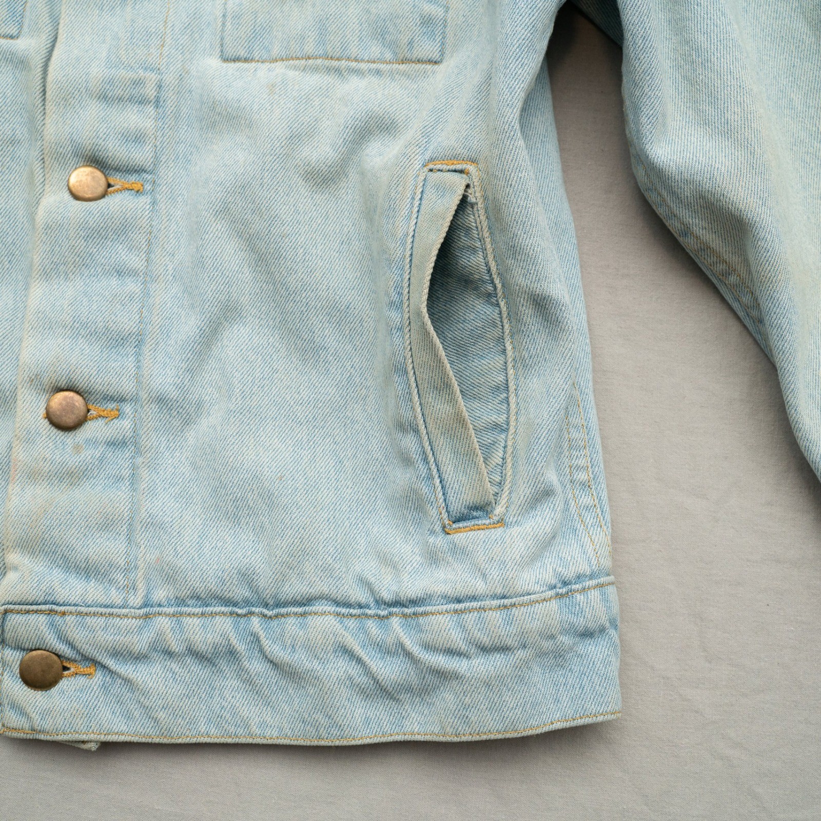 Vintage 90s American Apperel Distressed Lightwash Denim Type 3 Jacket USA Made S