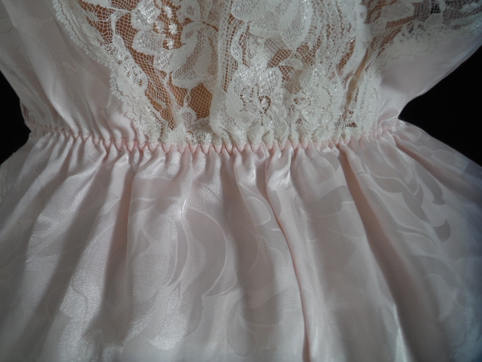 Gorgeous LILY of FRANCE Teddy Vintage New Pink w/lots of Lace Trim Sexy! Medium
