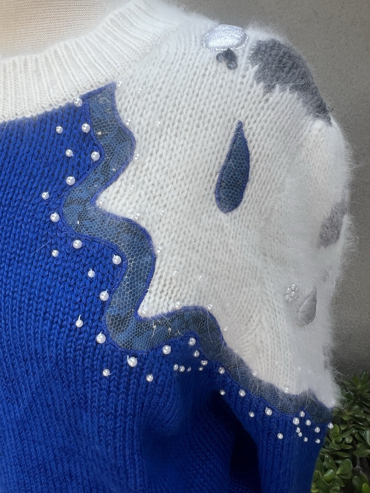 Vtg Glam Sweater Blue White Fuzzy Angora Beads Sz L Shannan