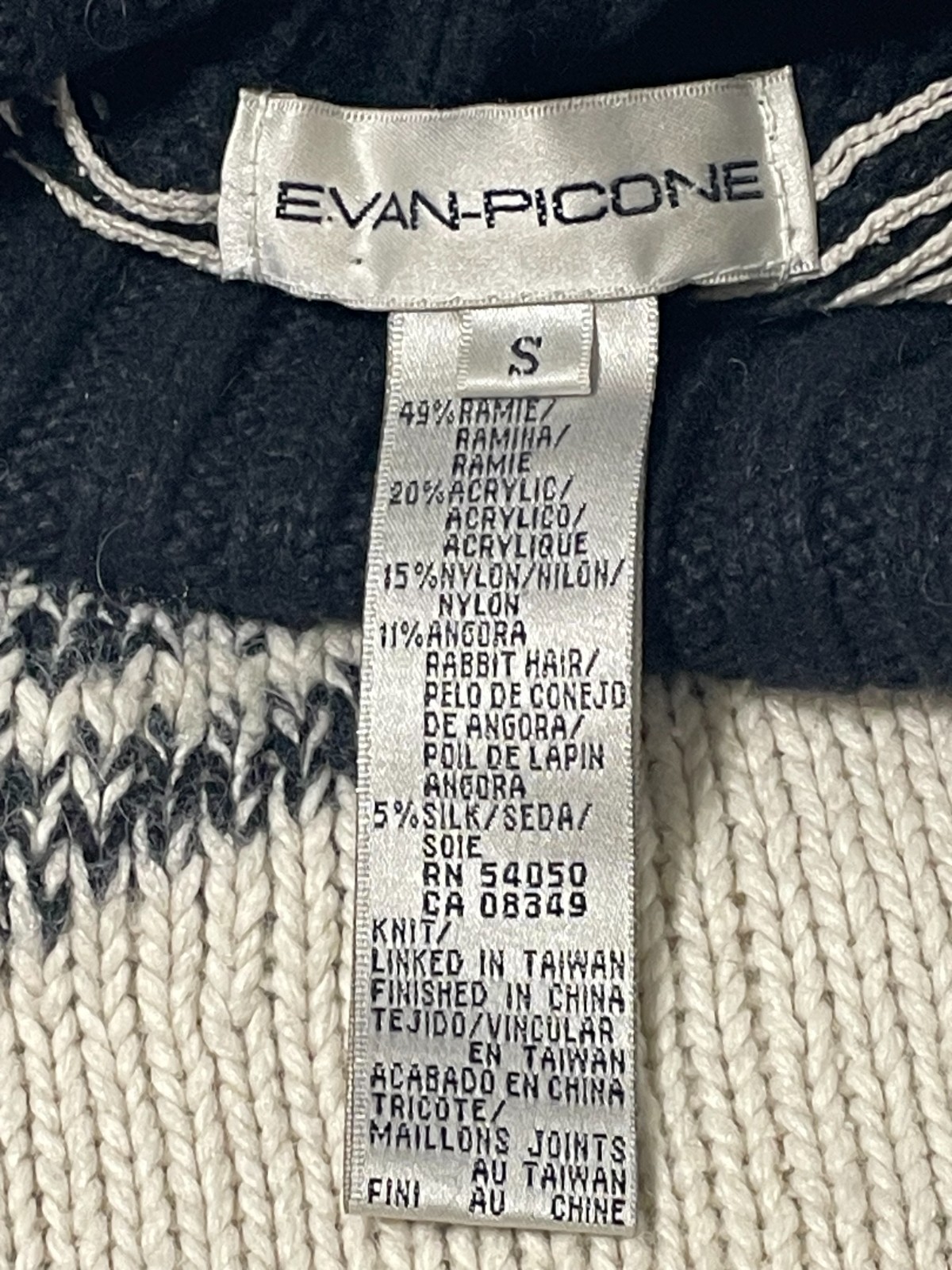 Vintage Evan-Picone Fair Isle Snowflake Sweater Small Angora Knit Mock Neck