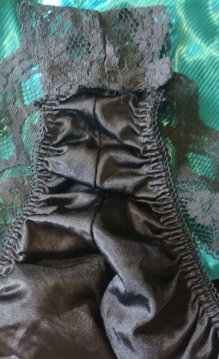 Lady Cameo Dallas Green Satin lingerie teddy Size Medium with Lace Vintage
