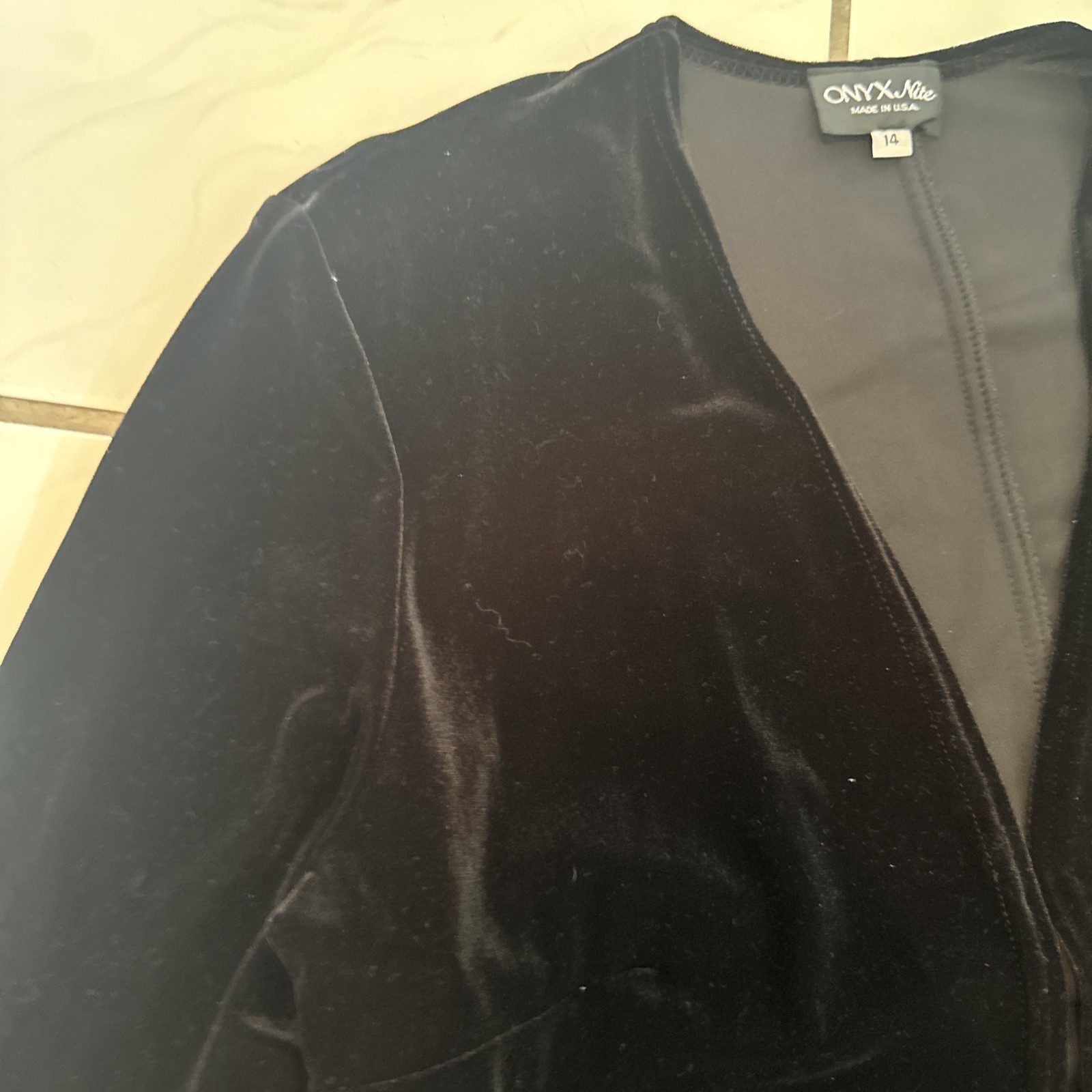 VTG Onyx Nite Velour Duster Womens 14 Black Open Cardigan Padded Trim Goth EUC