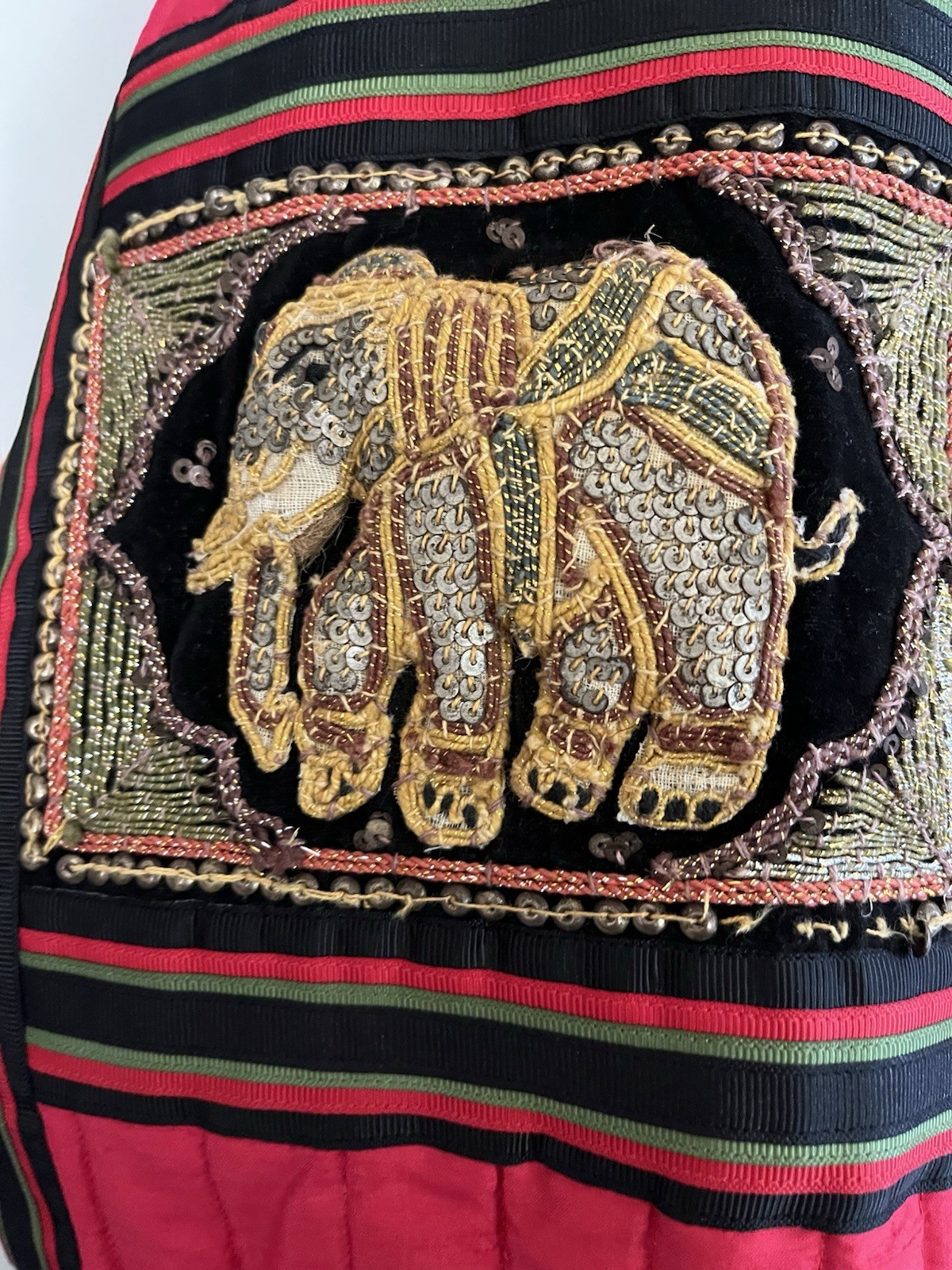 VTG Beautiful Dolores Red/Black Beaded Needlepoint Elephant Tapestry Jacket