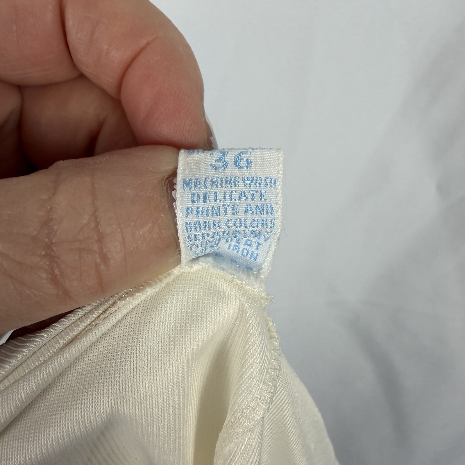 Vintage VANITY FAIR Full Slip Ivory Size 36 Lace Trim Indie Sleaze Dress Midi