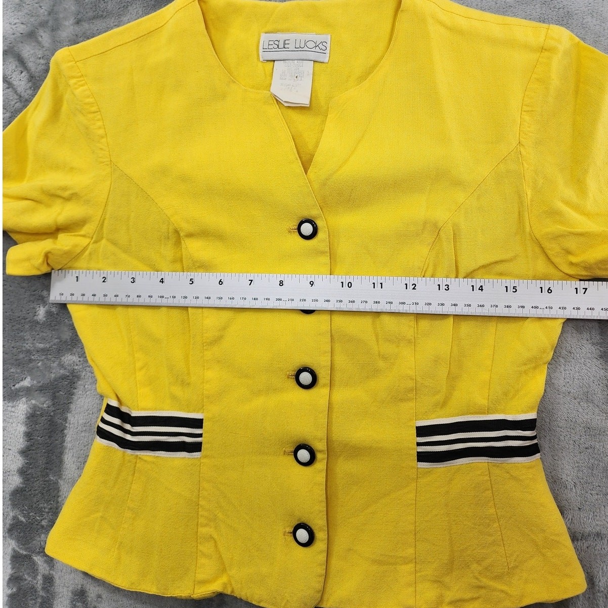 Vintage 70s Leslie Lucks Top Womens 4 Yellow Black Collarless Blazer Buttons Bow