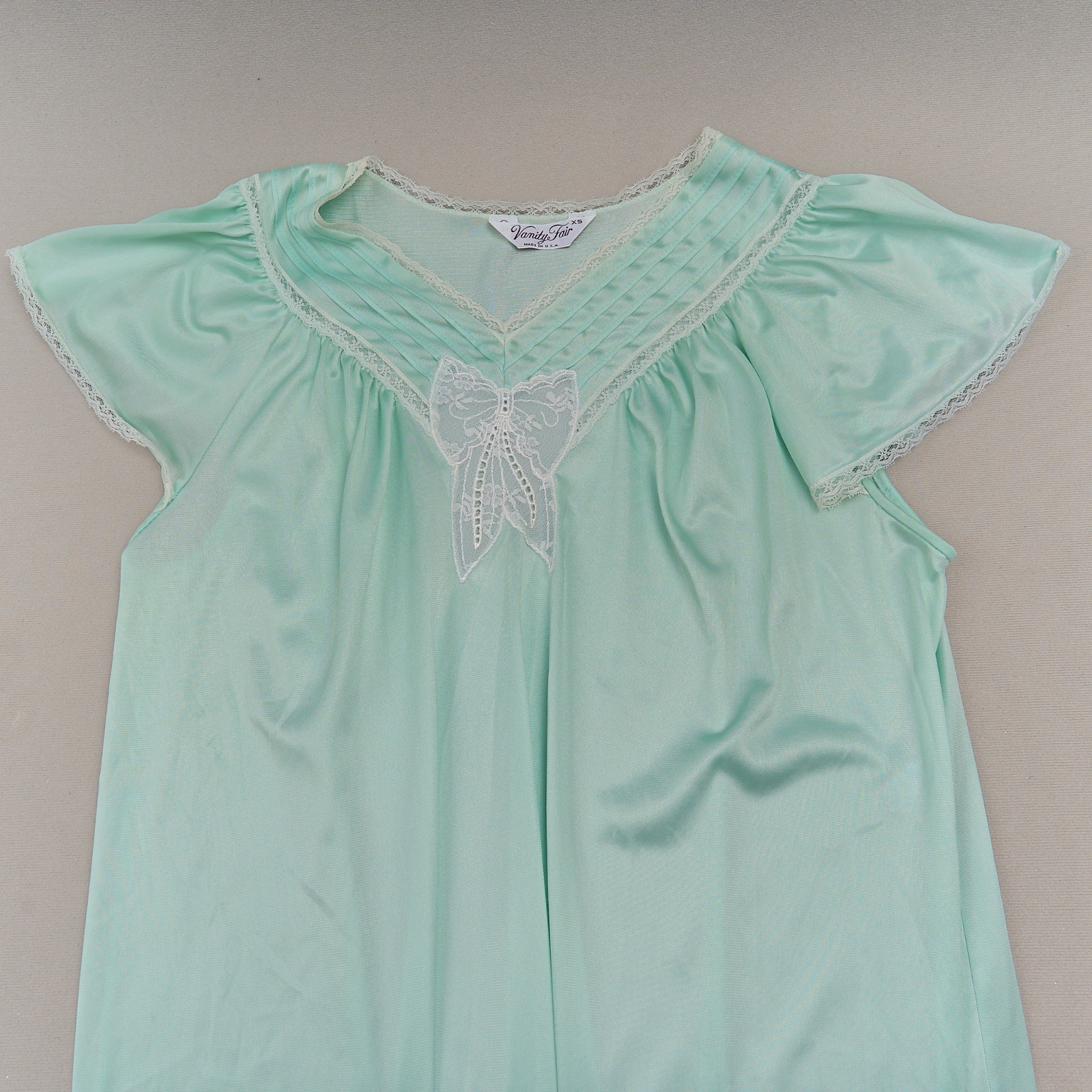 Vintage Vanity Fair Nightgown XS Mint Green Nylon Lace Bow Embroidery 51″
