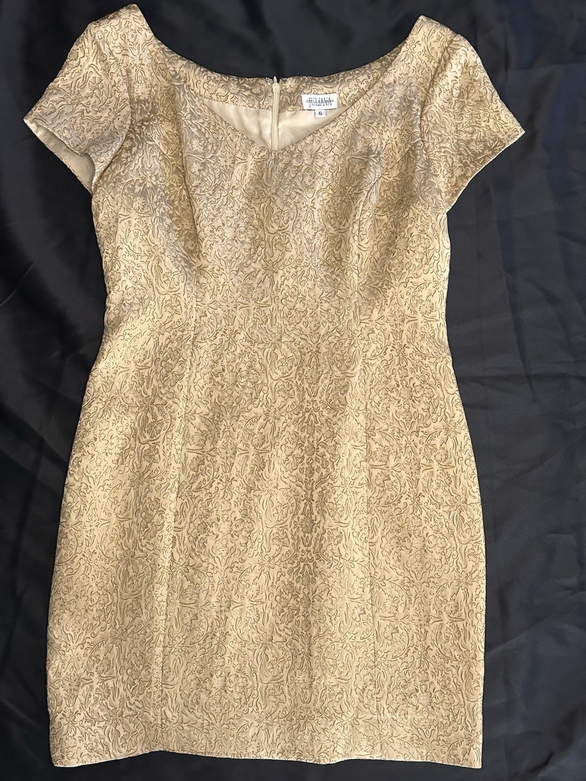 Vintage Juliana Gold Metallic Damask Sheath Dress 6 Brocade Cocktail Glam Party