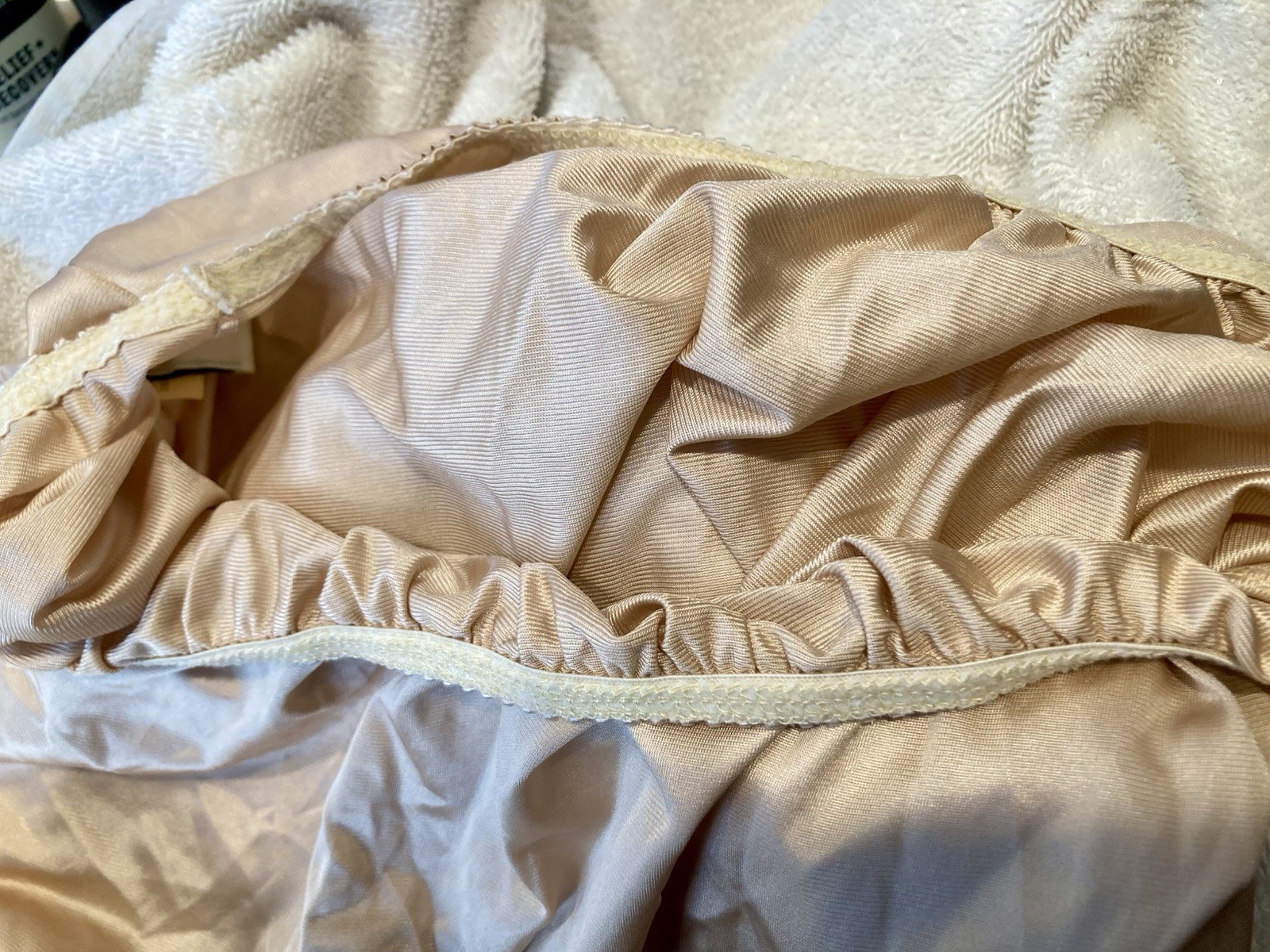 Vintage 1/2 Slip Lady Annabelle Glossy Champagne/Ivory Lace Waist 28/38” Lng 29”