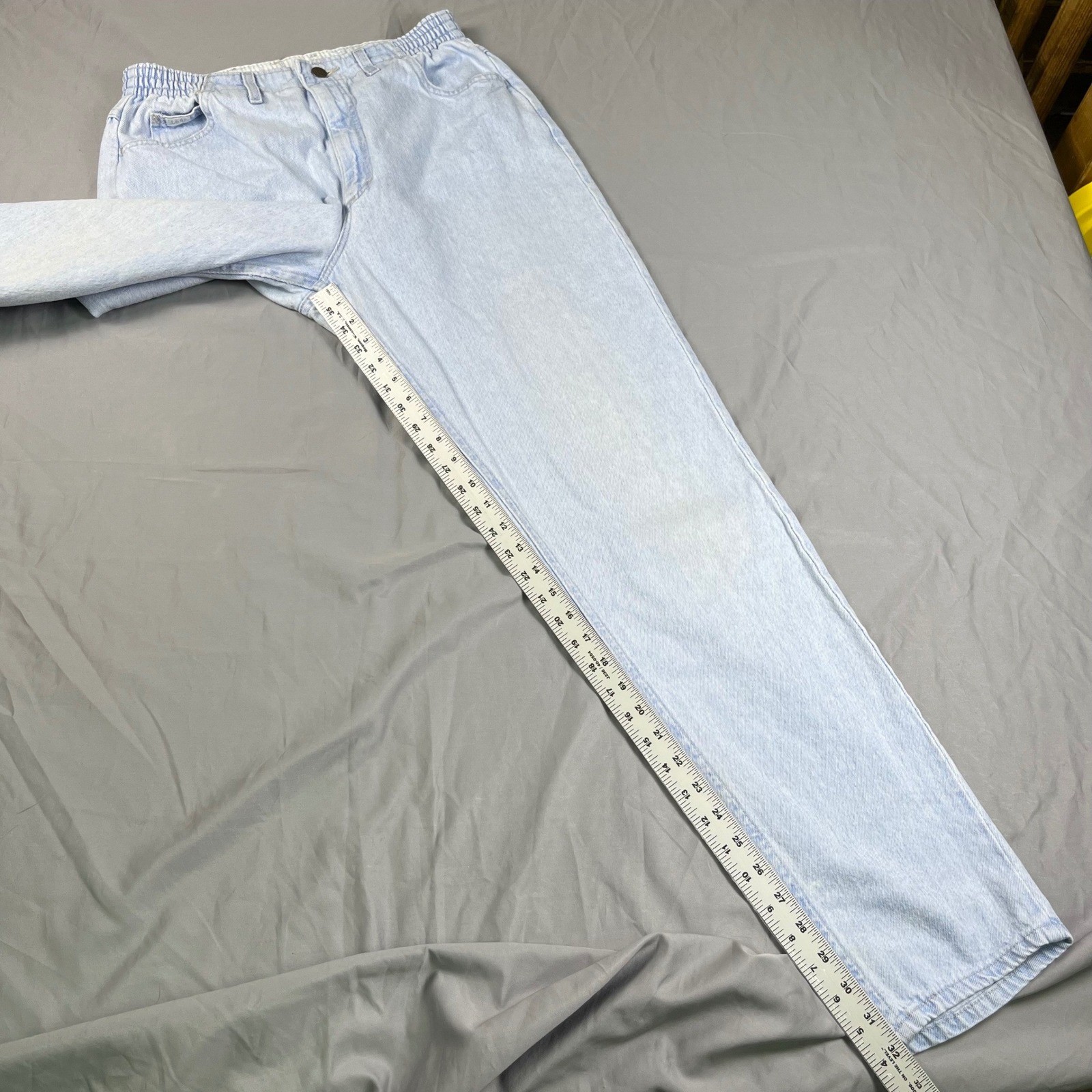 Vintage Lee High Waisted Mom Jeans Light Wash Elastic Waist Tapered Leg 29×32
