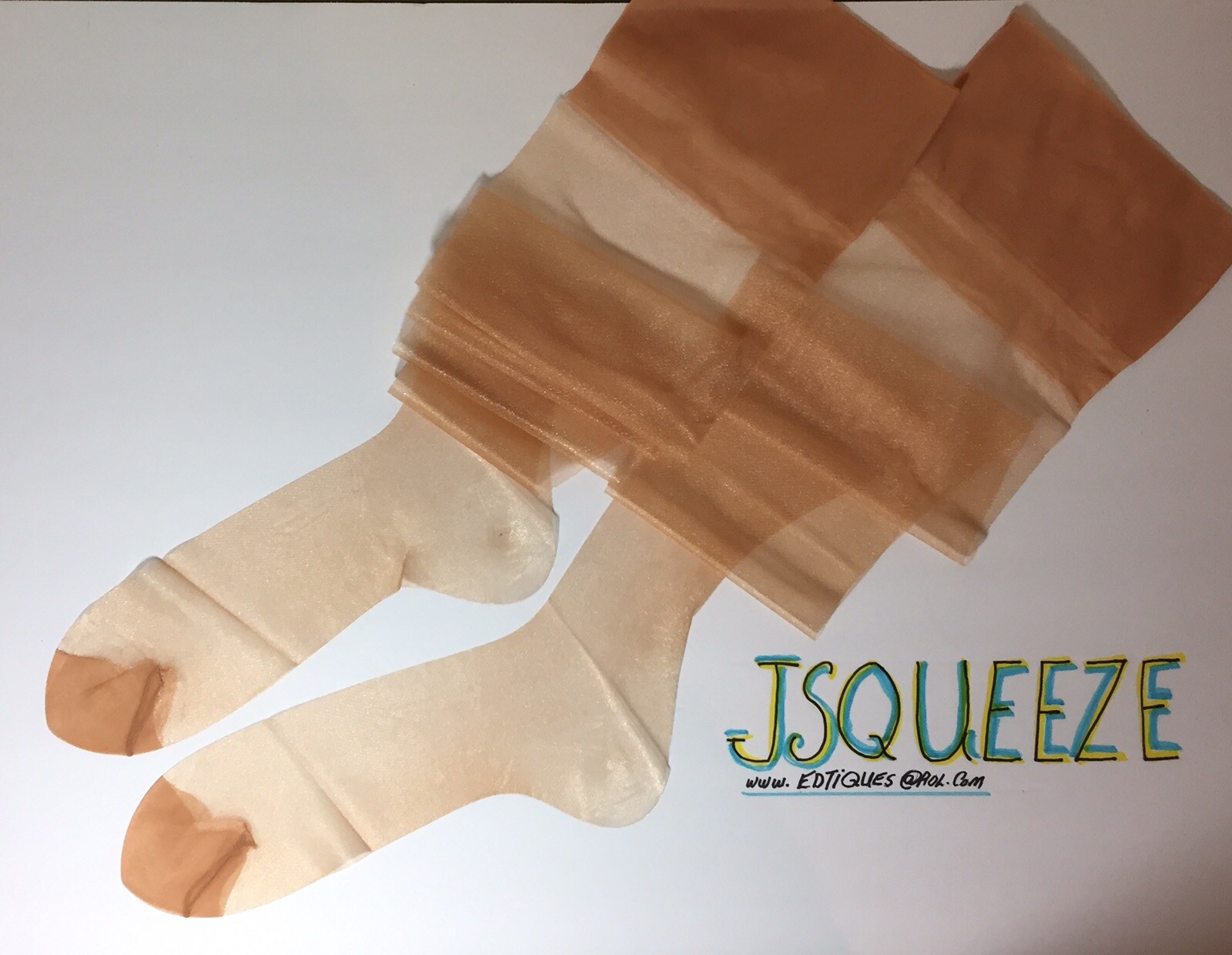1 PAIR GOLD MEASURE 11 1/2” X 40” OPERA LENGTH Tall Long RT VTG. NYLON STOCKINGS