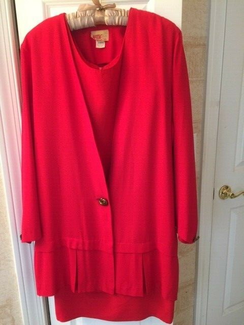 KATIE PETITES MFG RED 2 PIECE LONG JACKET AND SHORT SHEATH DRESS VTG SIZE 9/10
