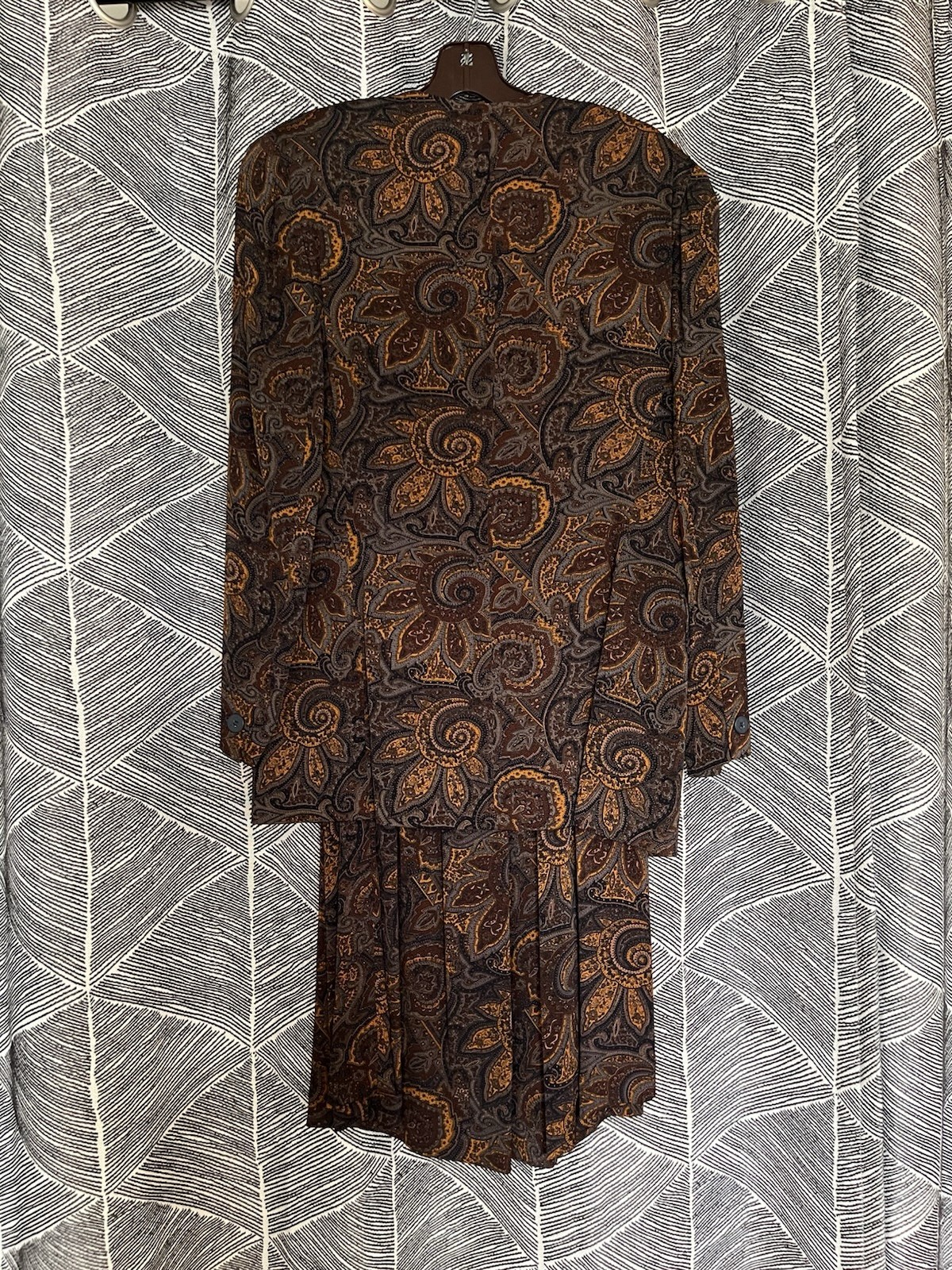 Vintage Brown Floral Paisley Jones New York Skirt Suit Set Jacket Size 6/8