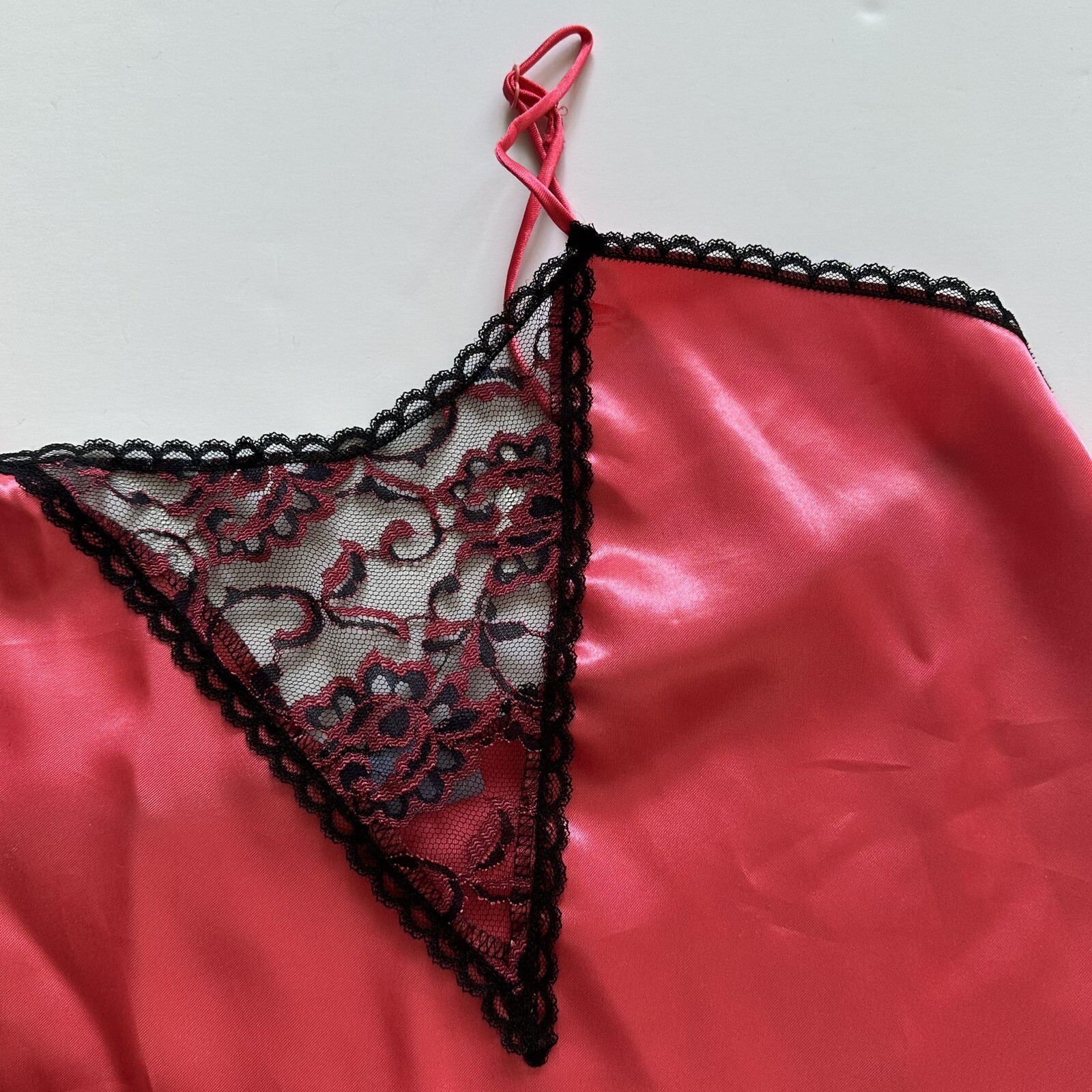 Vintage Lady Cameo Camisole Lingerie Sexy Nylon Pink Black Lace Women’s Size M