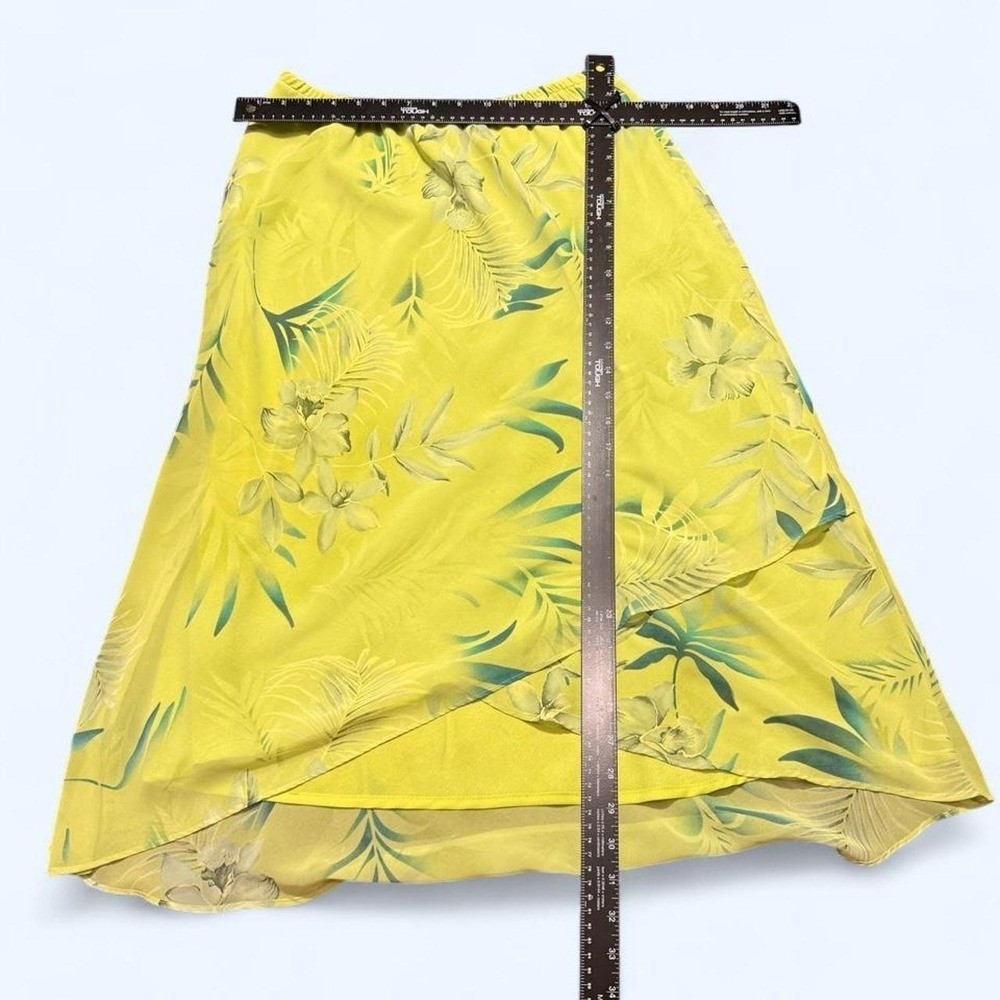 Vintage Studio 1 yellowish greenish 2 piece set