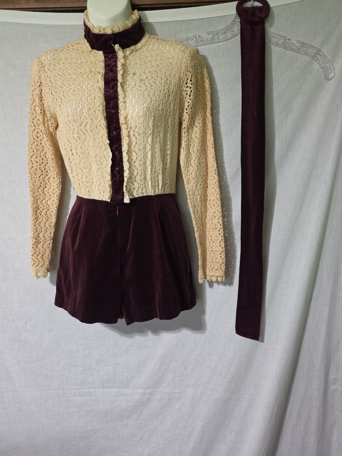 VTG Women HITCH HIKER USA Romper PLAYSUIT Sz 7-8 Lace / Velvet RARE read