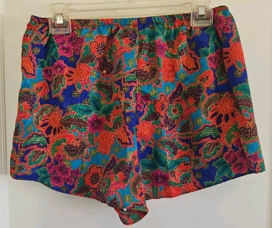 Vintage Inner Most 3 pc Short Robe and Short Set Floral in Women’s size M