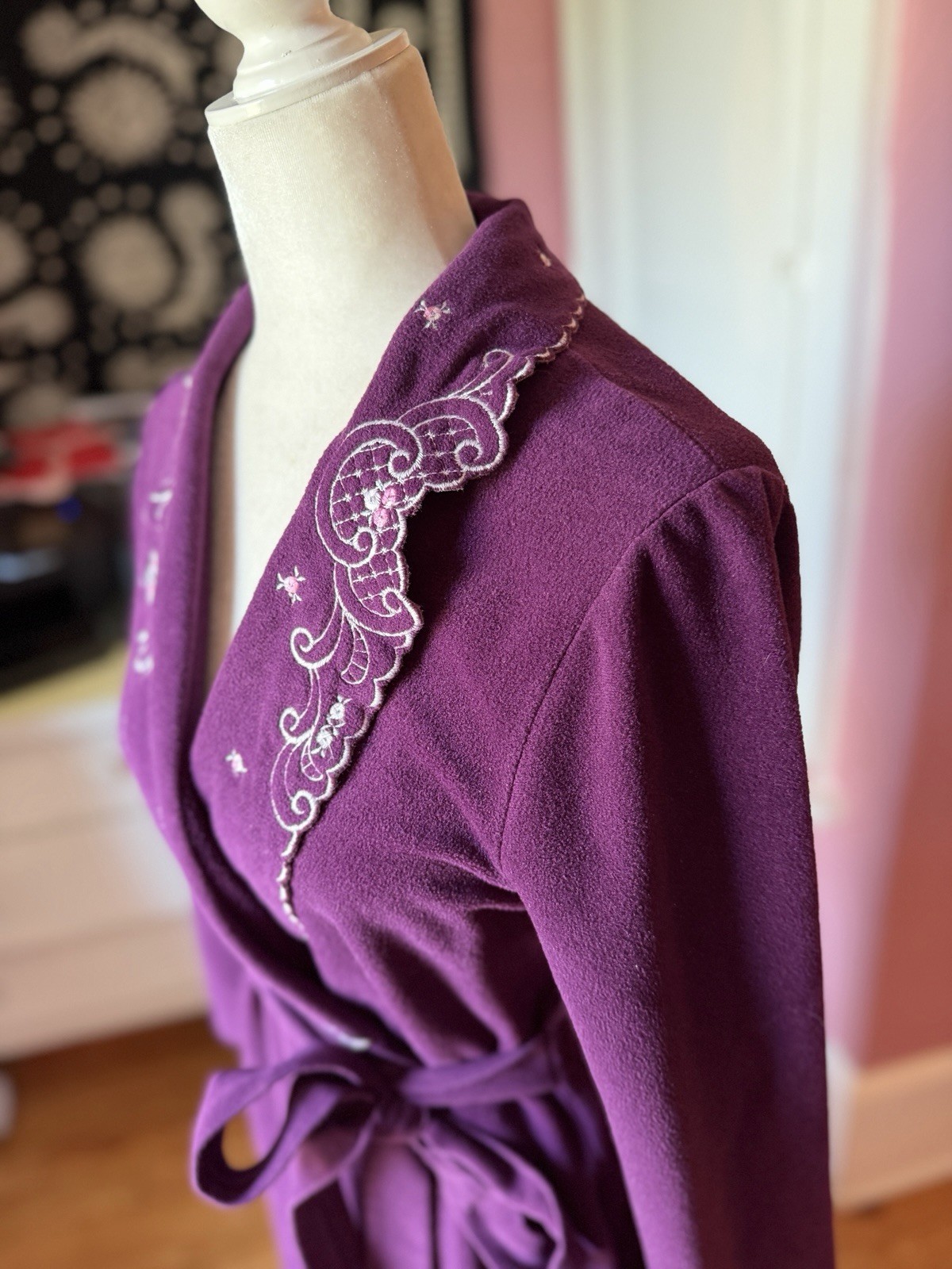 Vintage USA Shadowline Purple Velvet Floral Evening Robe Size Small