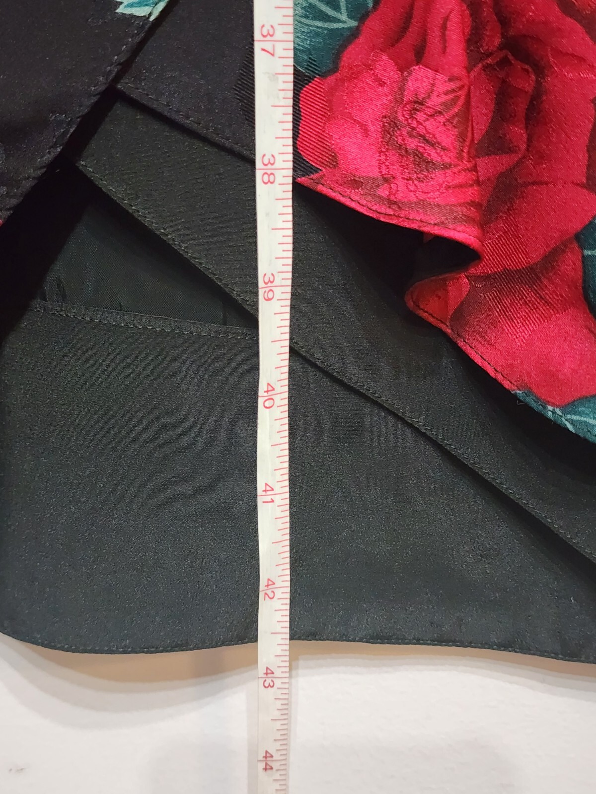 Vintage 1980s PIA RUCCI Wrap Dress Size 8 100% Silk Black Floral Rose Print