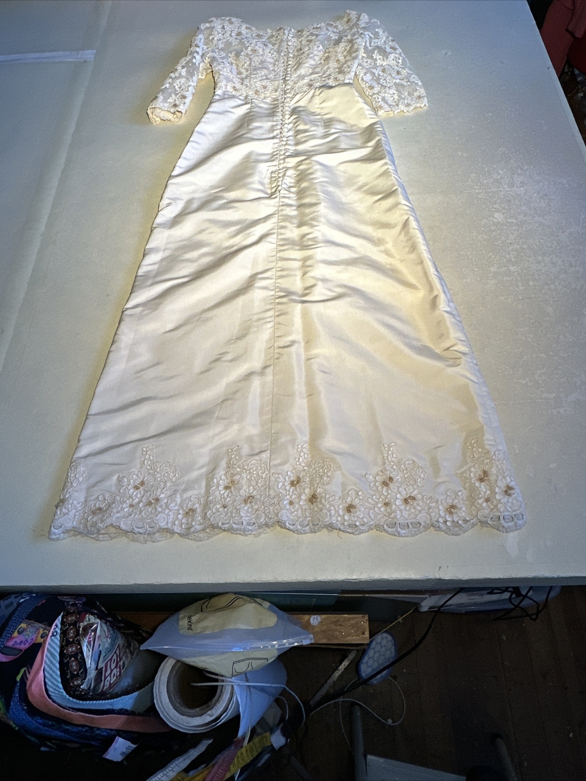True Vintage Women’s Ivory Silk /Lace A/line Wedding Dress Sz XS Pre-owned