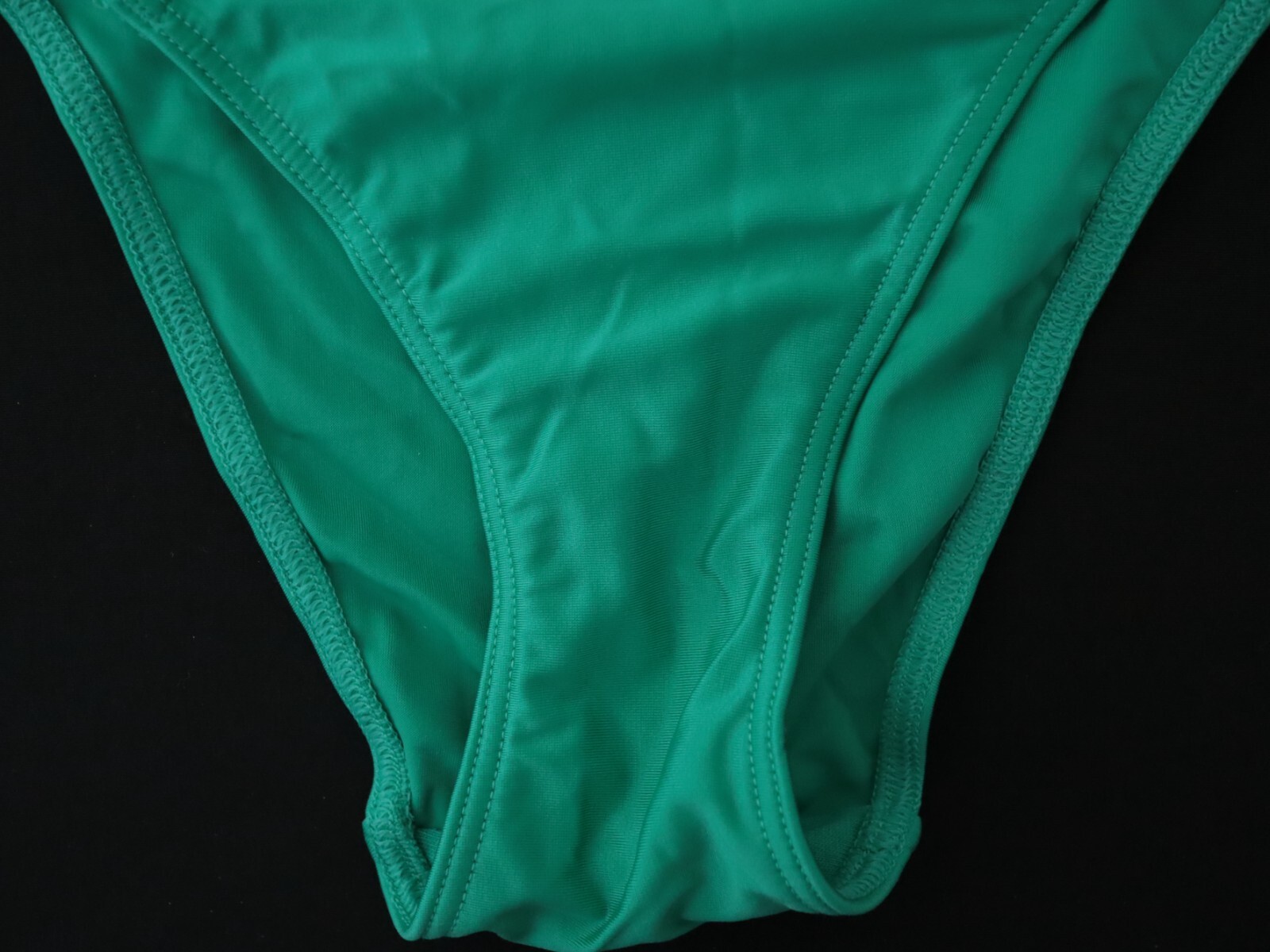 Vintage Victoria’s Secret 2014 Strappy Cheekini Bikini Panties Size MEDIUM