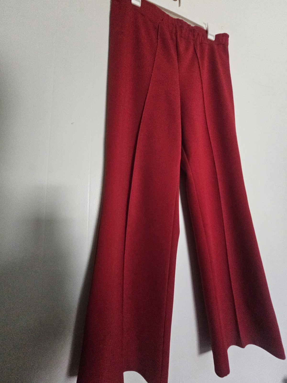 VNT Queens-Way To Fashion 37″ Elastic Waistband RED Slacks